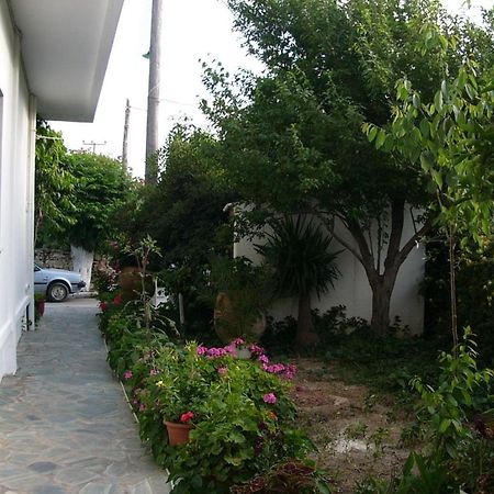 Oasis Studios Palaiochora Exterior photo