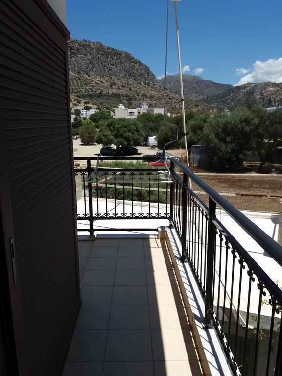 Oasis Studios Palaiochora Exterior photo