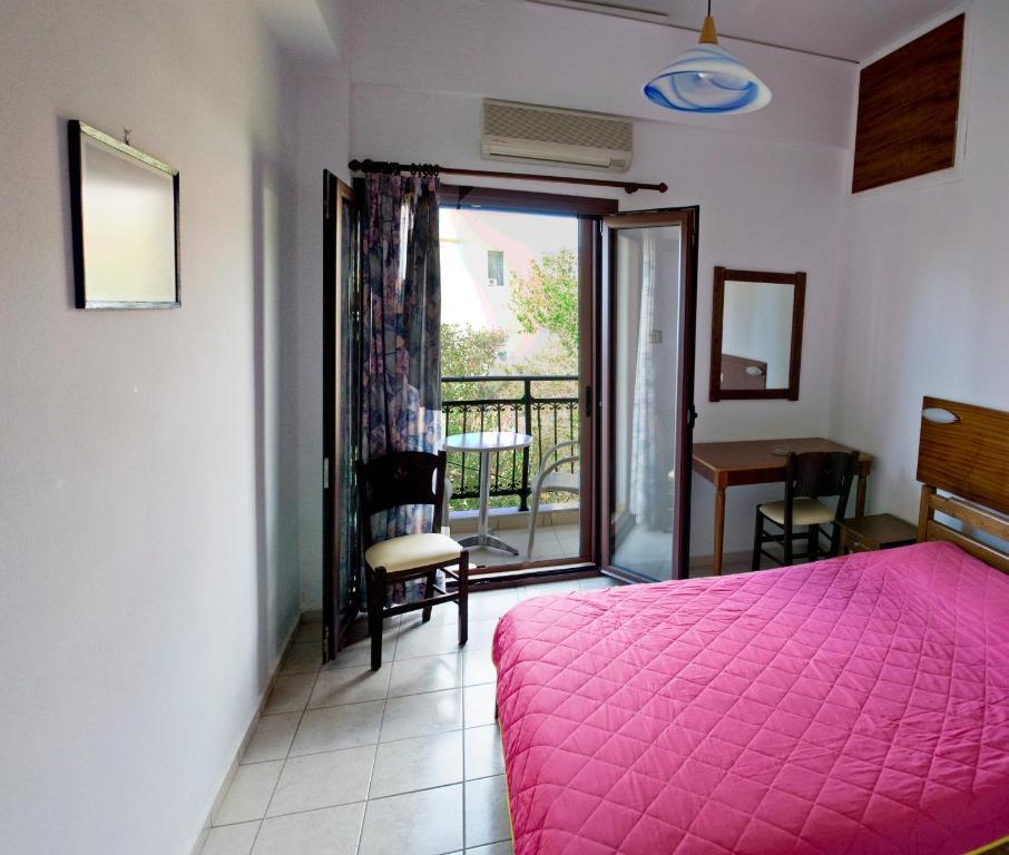 Oasis Studios Palaiochora Room photo